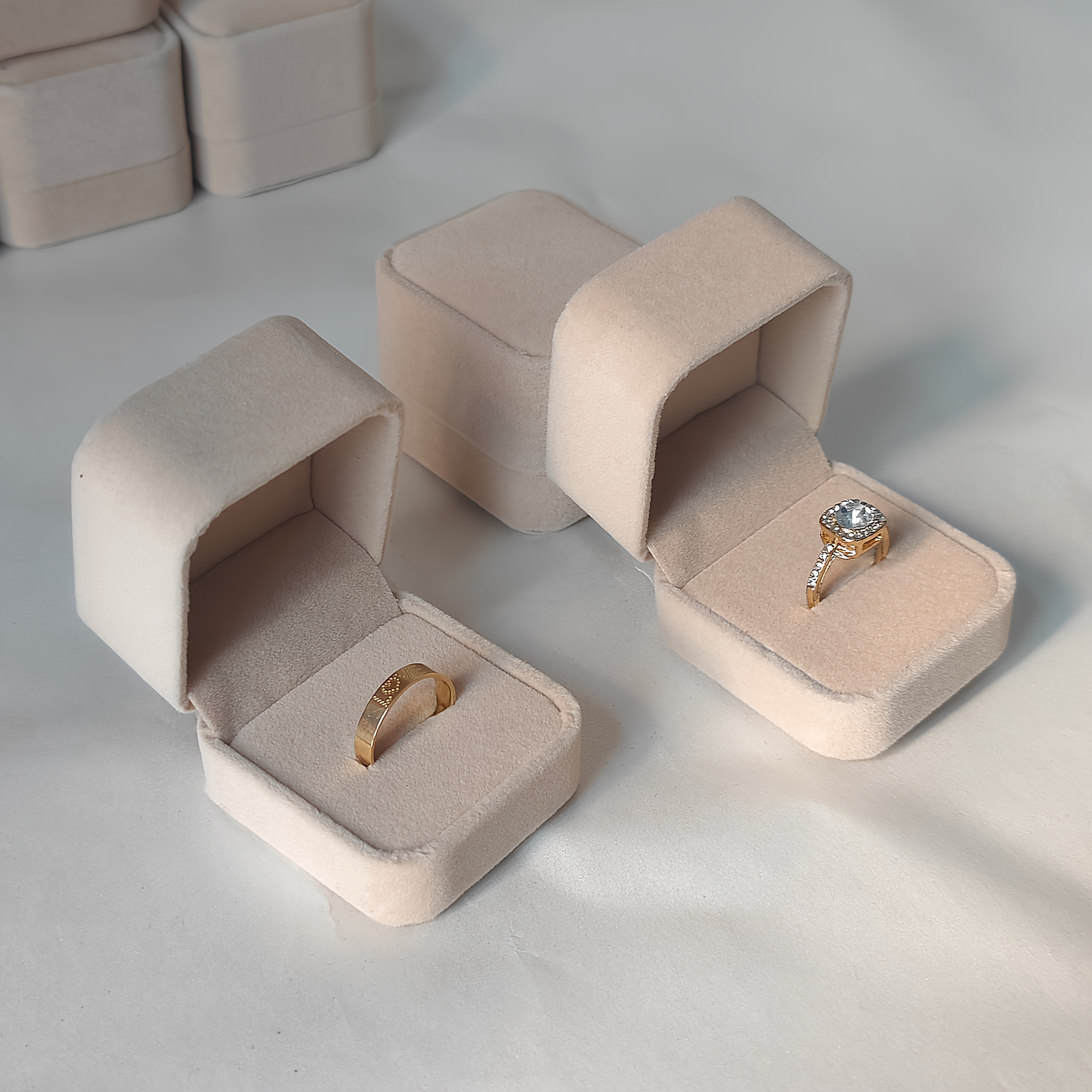 Luxury Velvet Ring Box Set for Wedding & Christmas Gift
